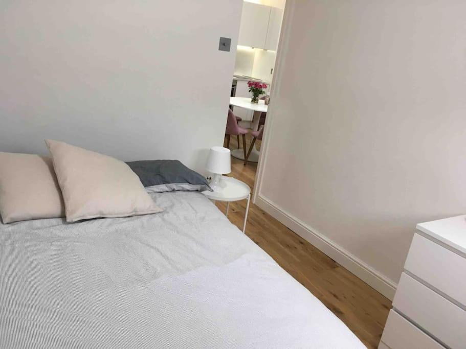 Newly Refurbished 2-Bedroom Flat In Notting Hill Londres Exterior foto